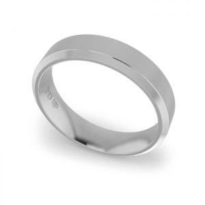 Gents-Wedding-Ring-Platinum-Bevelled-5mm