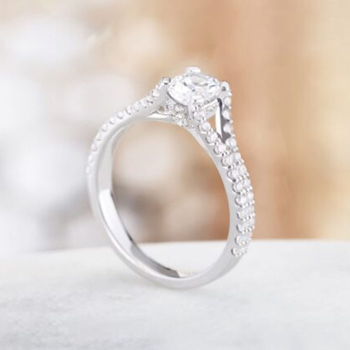 How Much Do Engagement Rings Cost in New Zealand Post Image