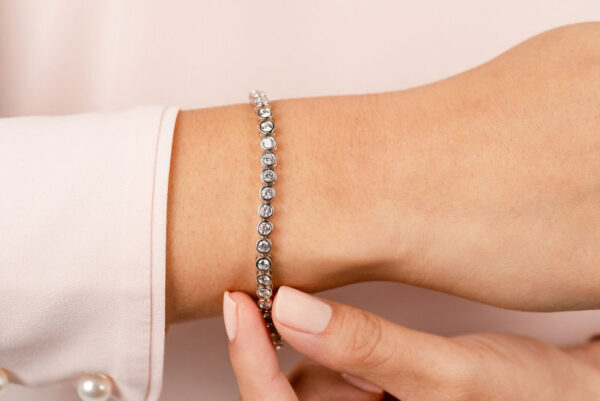 Diamond Bracelet PD SB276- Platinum Image 1