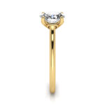 Oval Diamond Ring RS1 Yellow Gold SV